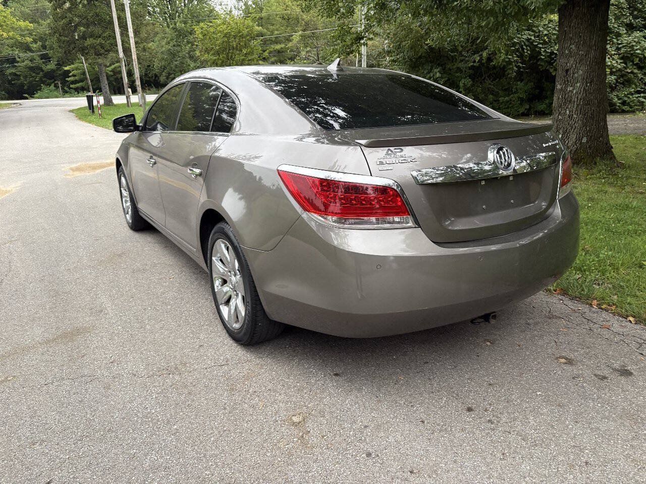 Used 2011 Buick LaCrosse CXL AWD/4WD image 7