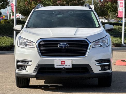 Used 2019 Subaru Ascent Limited image 9