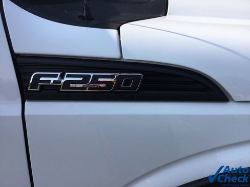 Used 2015 Ford F250 XL w/ Snow Plow Prep Package image 20