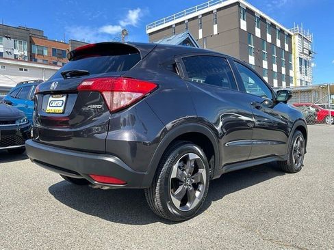 Used 2018 Honda HR-V EX image 8