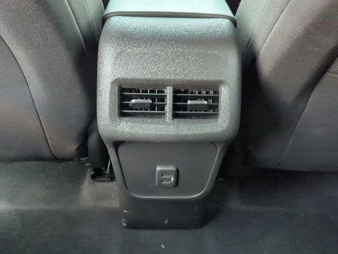 Used 2022 Chevrolet Equinox LT image 15