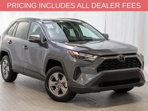 Certified 2025 Toyota RAV4 LE AWD/4WD image 1