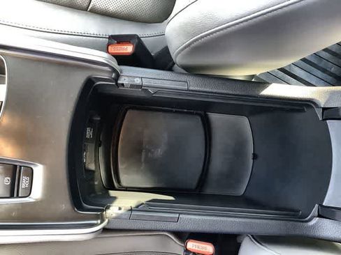 Certified 2018 Honda Accord EX-L image 27