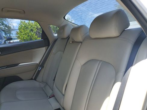 Used 2017 Kia Optima LX w/ Convenience Plus Package FWD image 9