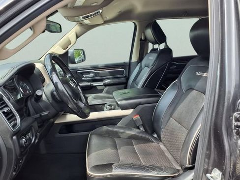 Used 2019 RAM 1500 Laramie AWD/4WD image 13