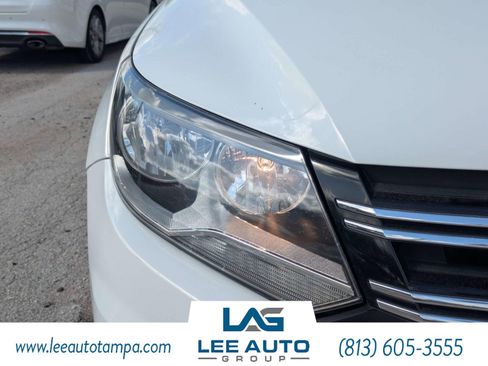Used 2017 Volkswagen Tiguan S FWD image 9