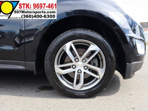Used 2017 Chevrolet Equinox Premier w/ Enhanced Convenience Package AWD/4WD image 27