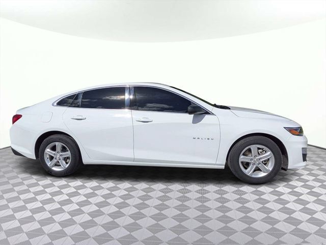 Used 2021 Chevrolet Malibu LS FWD image 3