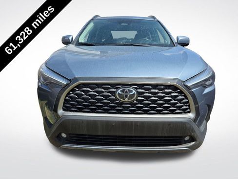 Used 2023 Toyota Corolla Cross XLE w/ Convenience Package AWD/4WD image 3