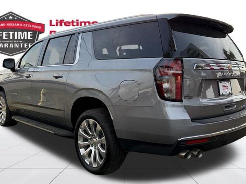 Used 2024 Chevrolet Suburban Premier image 3