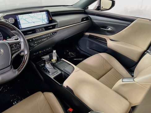 Used 2019 Lexus ES 350 w/ Accessory Package 2 FWD image 24