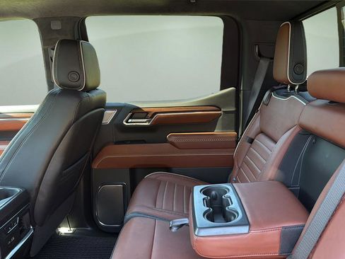 Used 2024 GMC Sierra 1500 Denali Ultimate AWD/4WD image 18