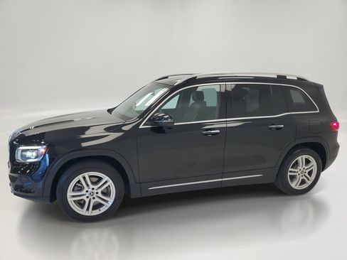 Used 2020 Mercedes-Benz GLB 250 4MATIC image 4