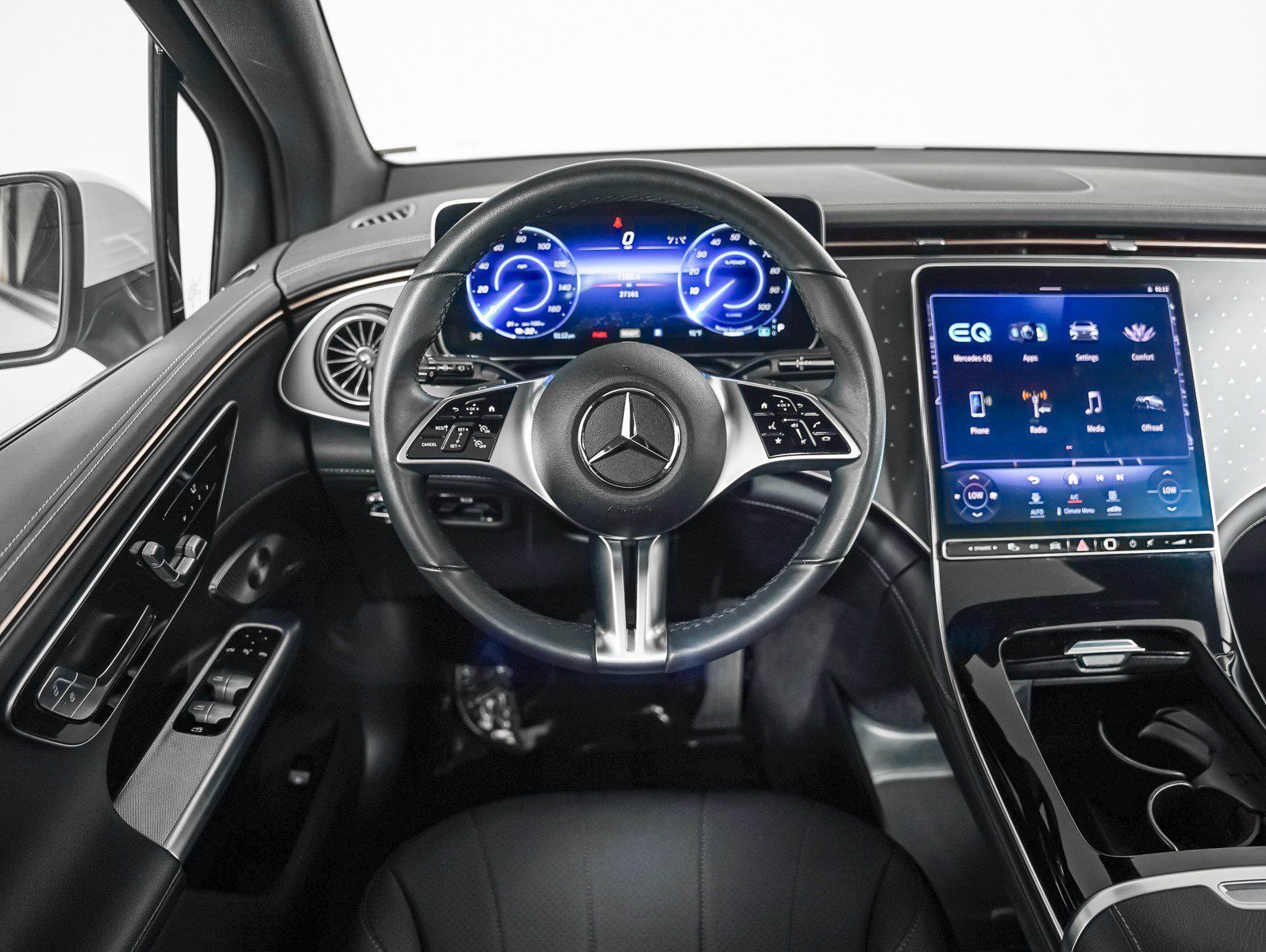 Certified 2023 Mercedes-Benz EQE 350+ 4MATIC SUV image 14