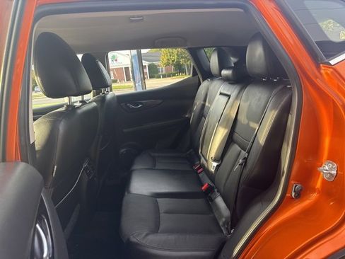 Used 2017 Nissan Rogue Sport SL image 11