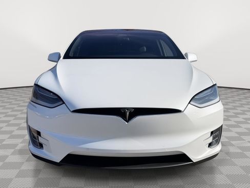 Used 2019 Tesla Model X Long Range image 2