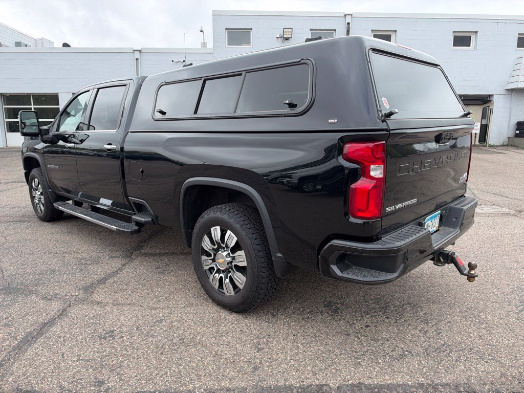 Used 2022 Chevrolet Silverado 3500 High Country w/ Safety Package II AWD/4WD image 3
