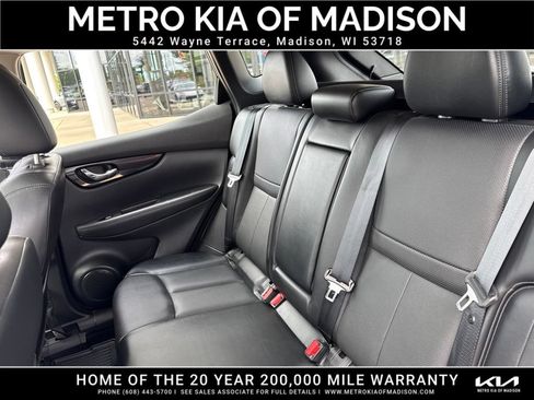 Used 2022 Nissan Rogue Sport SL w/ Premium Package AWD/4WD image 28
