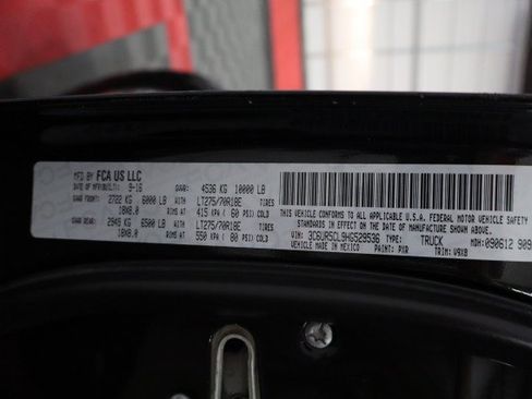 Used 2017 RAM 2500 Tradesman w/ Chrome Appearance Group AWD/4WD image 92