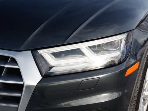 Used 2020 Audi Q5 2.0T Premium Plus w/ Premium Plus Package image 10