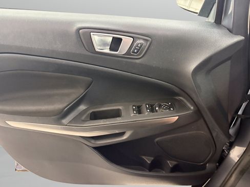 Used 2018 Ford EcoSport SE FWD image 24
