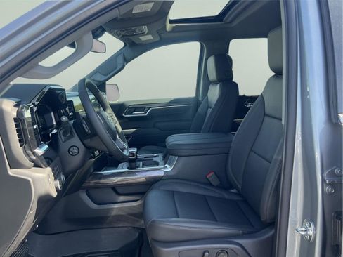 New 2026 Chevrolet Silverado 1500 LTZ w/ LTZ Premium Package AWD/4WD image 28