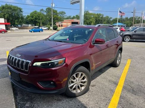 Used 2021 Jeep Cherokee Latitude Lux AWD/4WD image 2