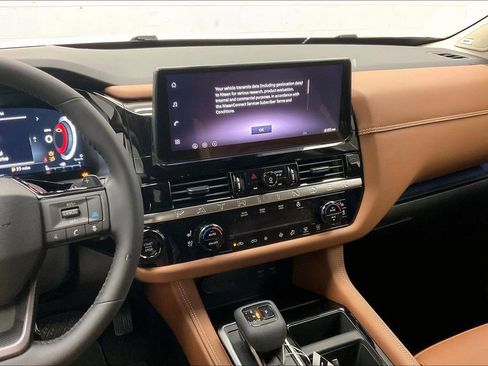 New 2026 Nissan Pathfinder Platinum AWD/4WD image 6