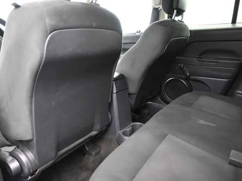 Used 2016 Jeep Patriot Sport AWD/4WD image 17
