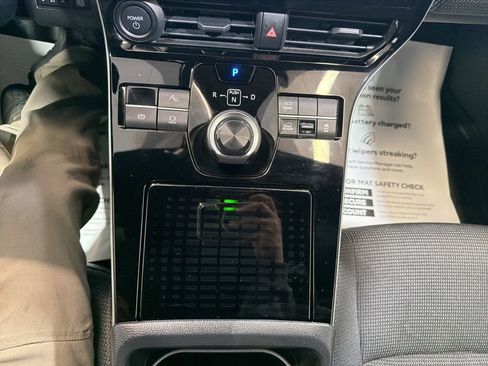 Used 2024 Toyota bZ4X XLE w/ Weather Package image 32