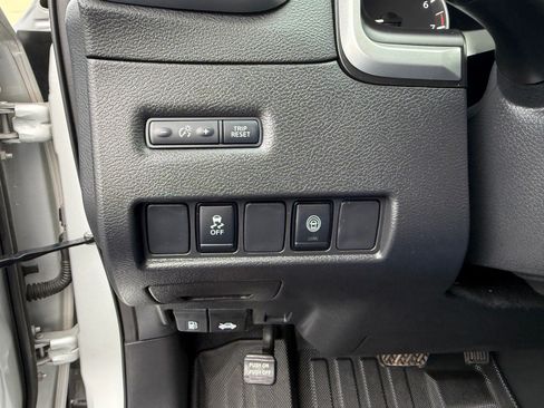 Used 2023 Nissan Murano SV AWD/4WD image 26