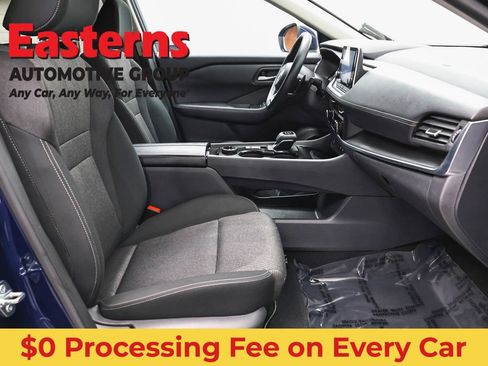 Used 2024 Nissan Rogue SV AWD/4WD image 24