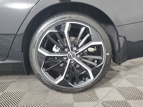 New 2025 Nissan Altima 2.5 SR w/ SR Premium Package image 31