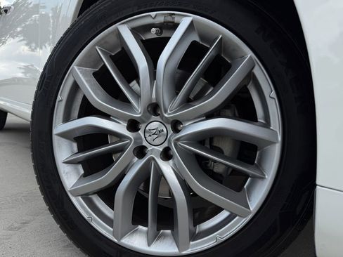 Used 2022 Maserati Levante GT image 11