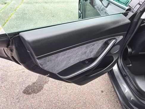 Used 2023 Tesla Model 3 Standard Range image 14