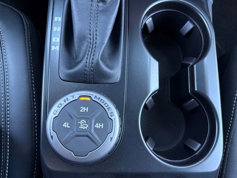 New 2026 Ford Bronco Outer Banks image 32