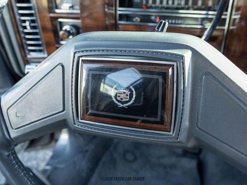 Used 1988 Cadillac Brougham image 37