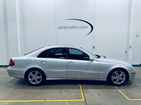 Used 2008 Mercedes-Benz E 350 Sedan image 8