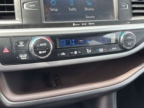 Used 2019 Toyota Highlander Plus image 23