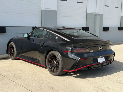 Used 2024 Nissan Z NISMO w/ Floor Mat Package image 3