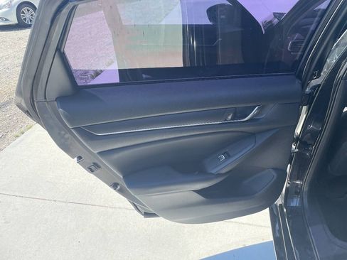 Used 2018 Honda Accord LX image 23