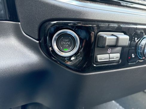New 2026 GMC Sierra 1500 Elevation AWD/4WD image 17