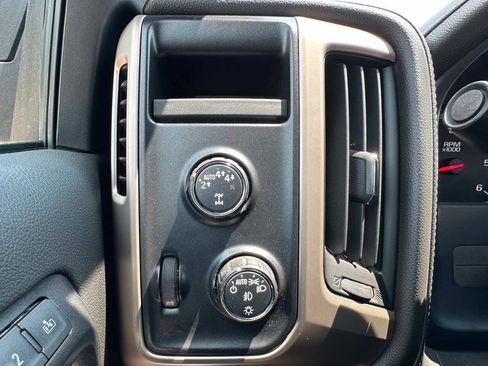 Used 2018 GMC Sierra 1500 Denali AWD/4WD image 27