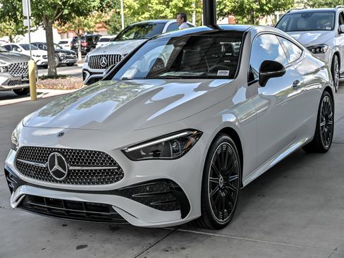 Certified 2026 Mercedes-Benz CLE 300 4MATIC Coupe image 3