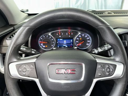 Used 2023 GMC Terrain SLE w/ Driver Convenience Package image 7