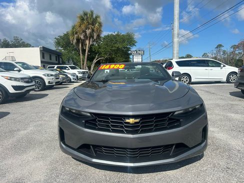 Used 2020 Chevrolet Camaro LT RWD image 2