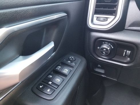 Used 2024 RAM 1500 Big Horn AWD/4WD image 28