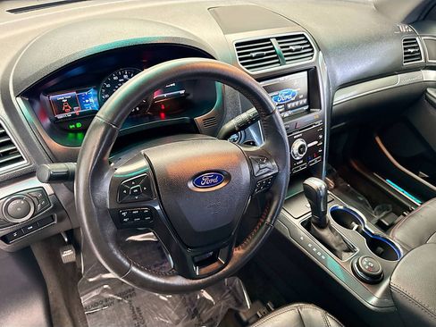 Used 2016 Ford Explorer Sport w/ Equipment Group 401A image 7
