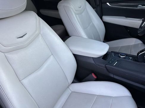 Certified 2023 Cadillac XT5 Sportv w/ Technology Package image 23