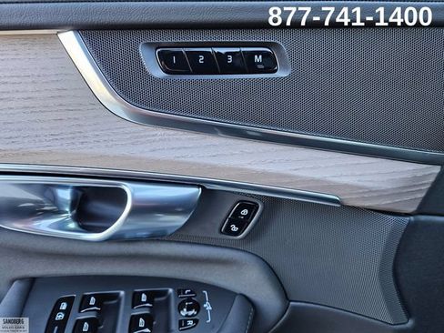 Used 2026 Volvo XC90 B6 Core w/ Protection Package Premier AWD/4WD image 18